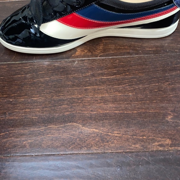 GUCCI
Patent Calfskin Web Falacer Sneakers Gucci Men size 6 Black - Picture 9 of 13